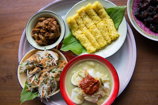 Have a sumptuous meal in Malacca