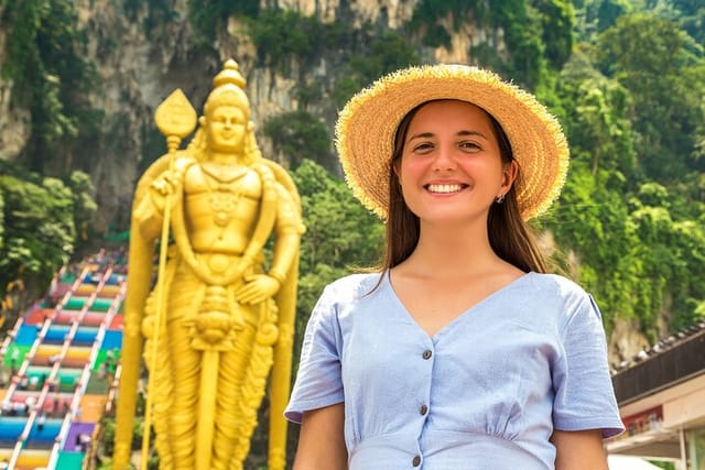 Private Professional Photoshoot at Batu Caves Kuala Lumpur - Photo 1 of 4