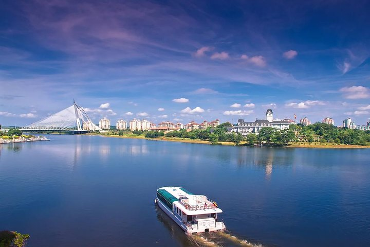 Putrajaya Cruise