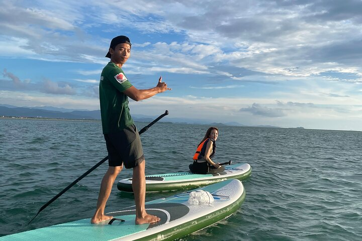 You dont need always to stand to paddle, you can also sit while paddling