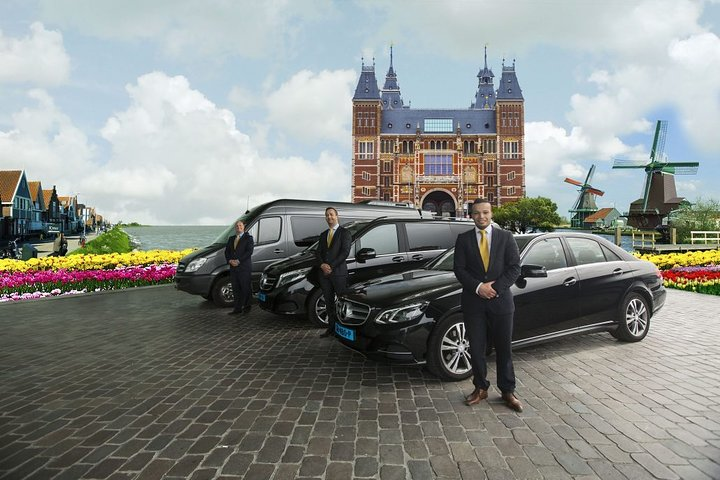 1-15 persons Taxi or Bus Transfer Amsterdam Airport to Zaandam - Photo 1 of 9