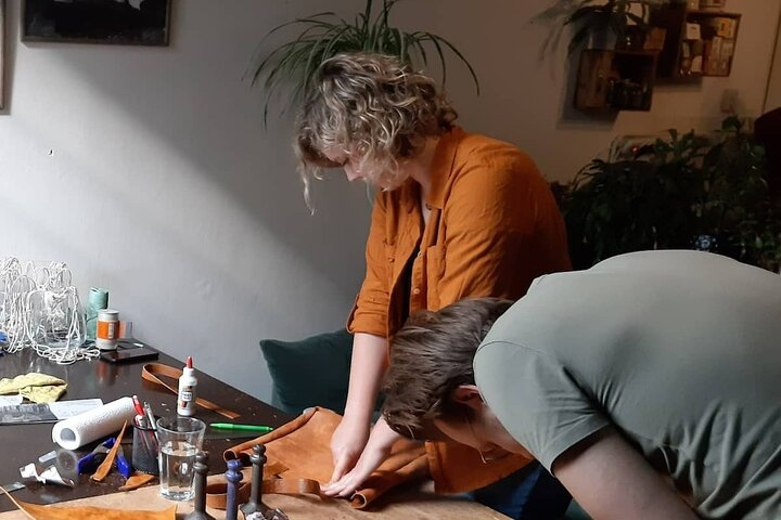 Genuine Leather Tote Bag Workshop in Leiden - Photo 1 of 12