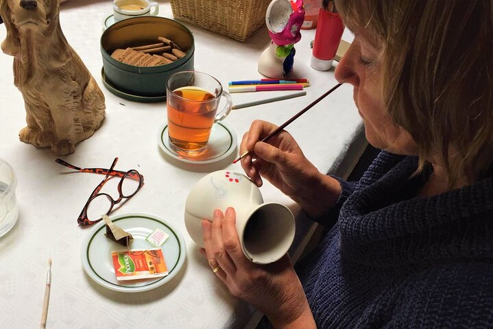 Half-Day Workshop Ceramic Painting in Katwoude - Photo 1 of 6