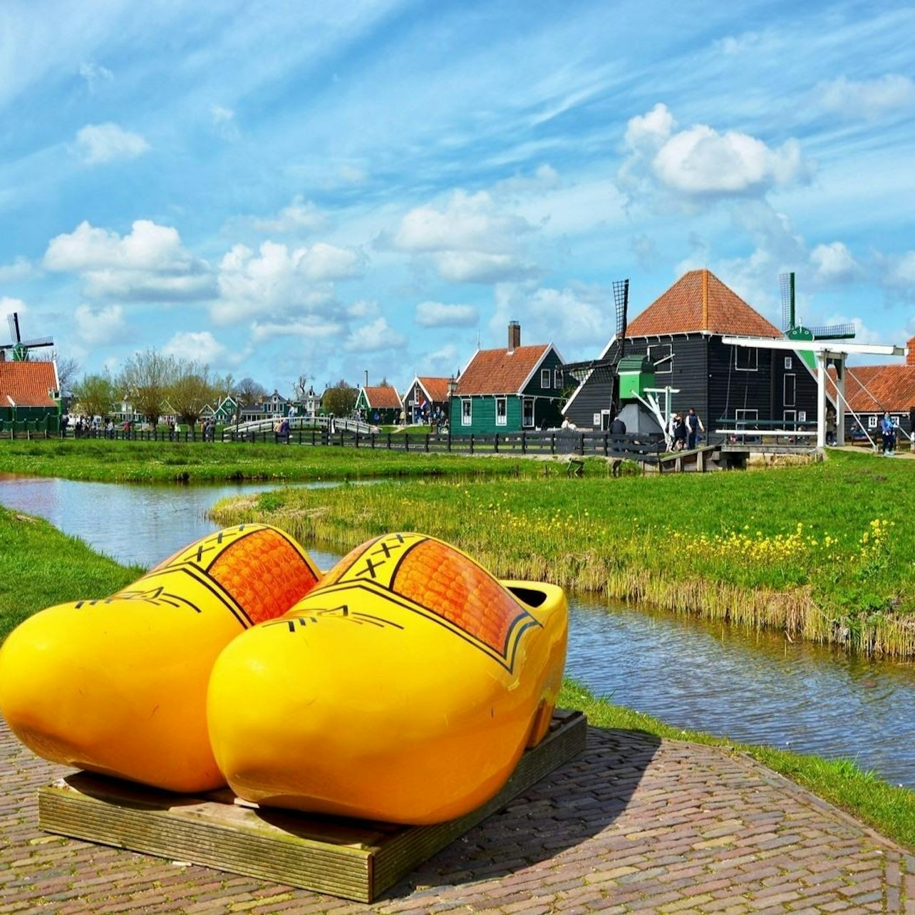 Keukenhof & Zaanse Schans: Entry Ticket + Guided Tour - Photo 1 of 3