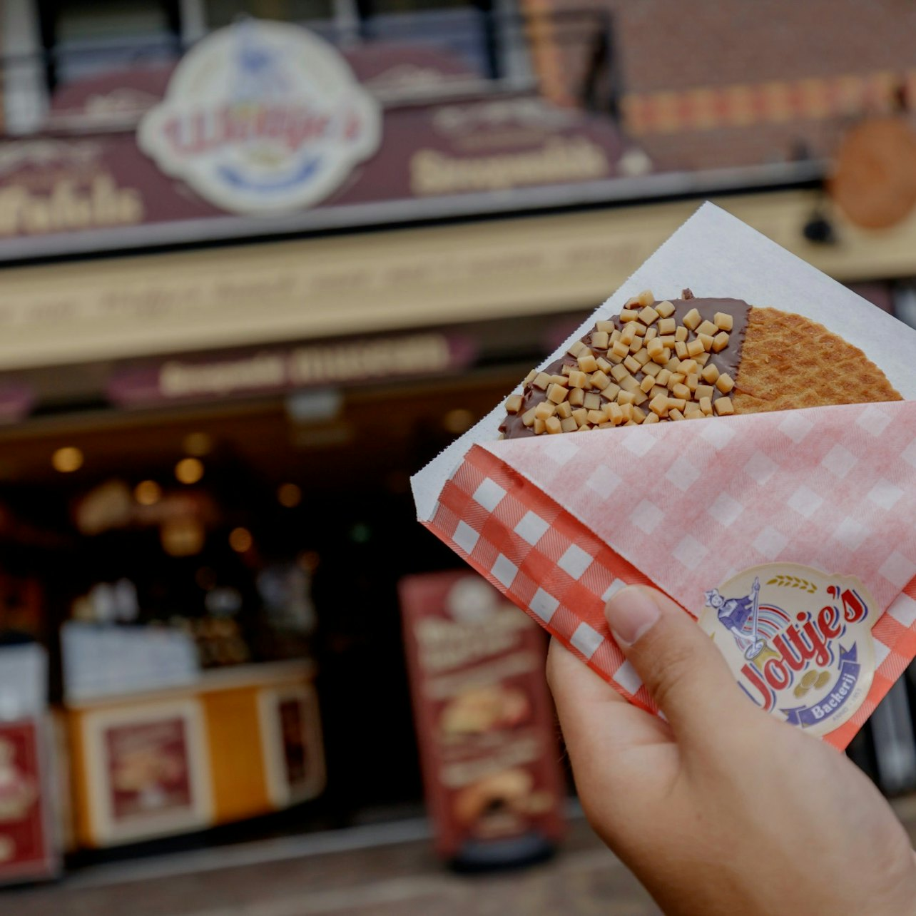 Volendam: Woltjes Bakery Stroopwafel Demonstration & Tasting - Photo 1 of 6