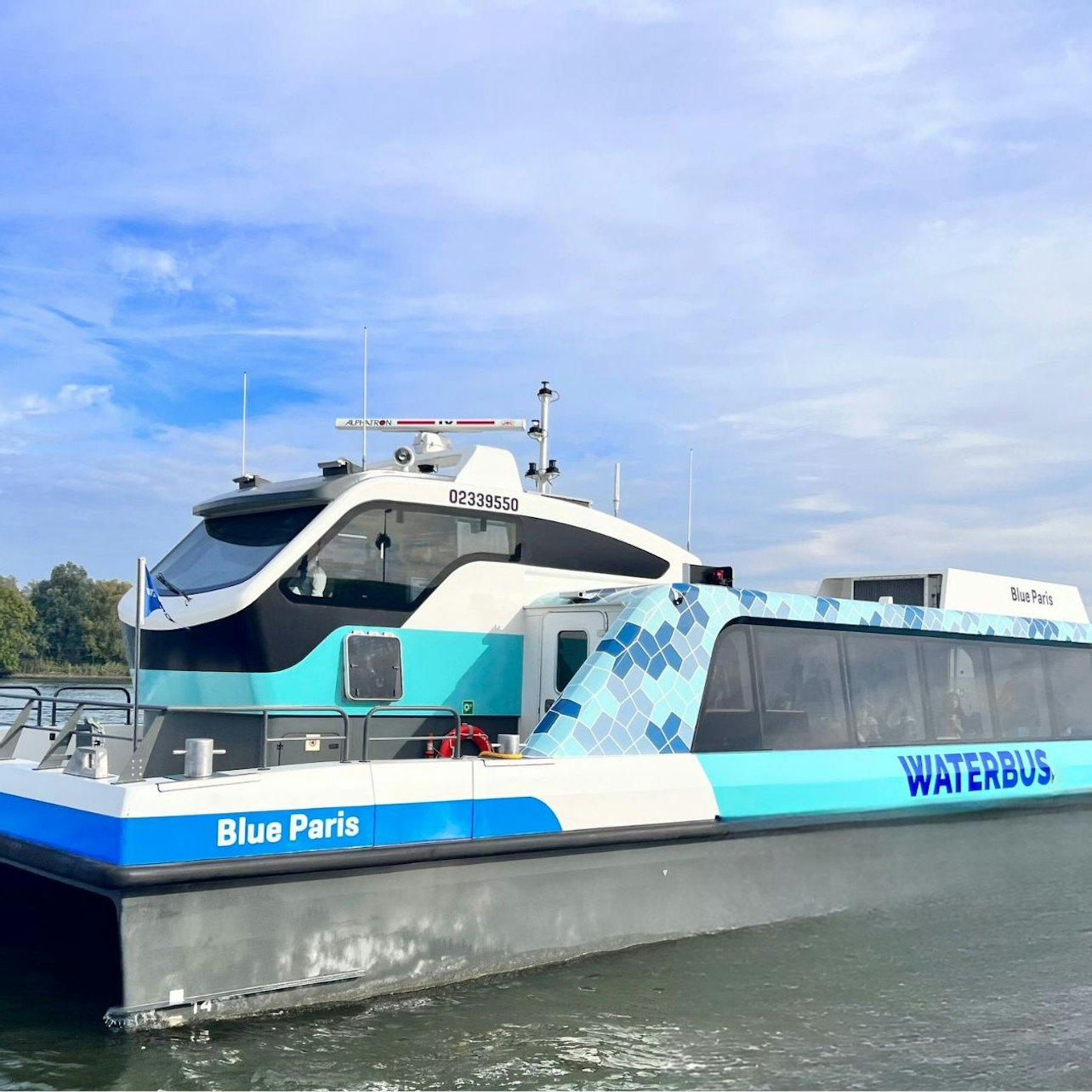 Waterbus Ticket between Rotterdam, Kinderdijk, and Dordrecht - Photo 1 of 7