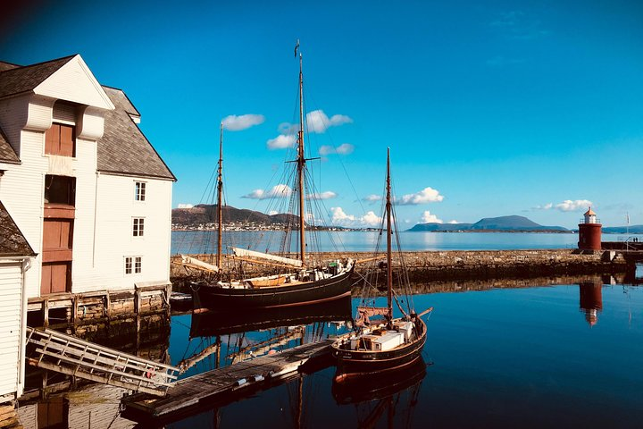 Ålesund Alnes Godøya tour up to 15 people - Photo 1 of 10