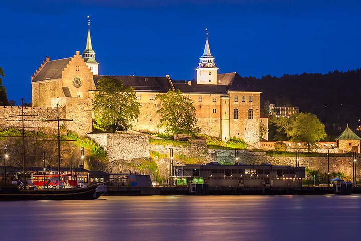 Akershus by Night