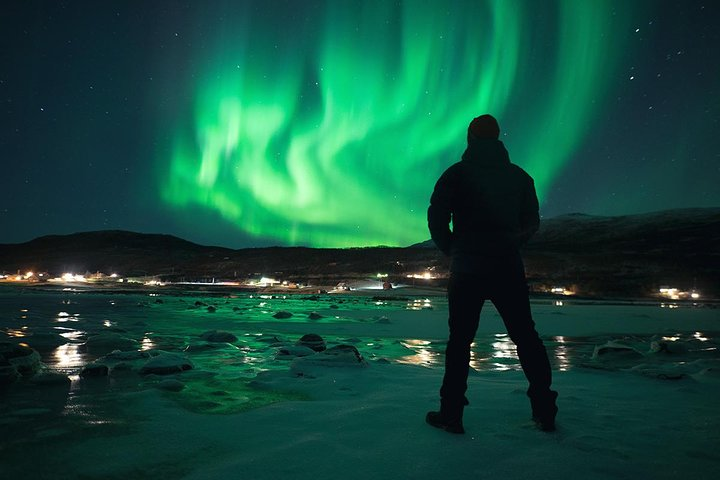 Northern Lights Big Bus Chase - Photo 1 of 4