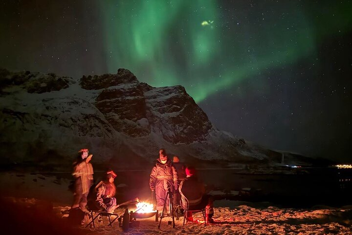 Northern Lights Tour with Hot Food and Drinks in Tromso - Photo 1 of 8