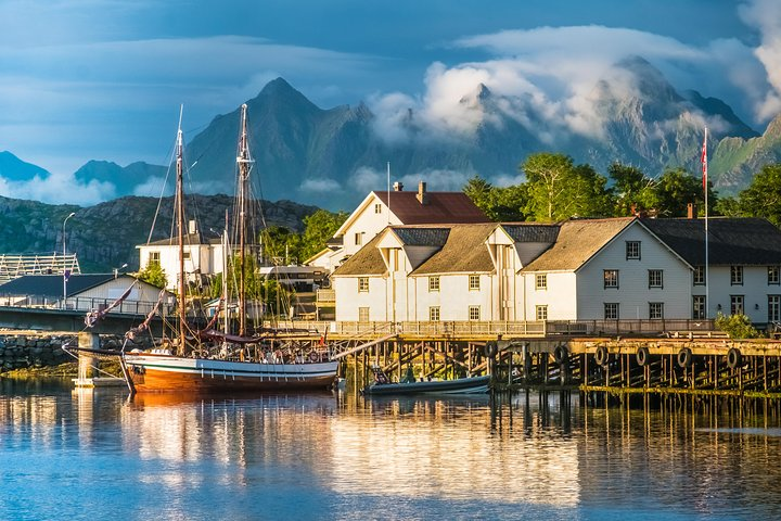 Summer Full-Day Guided Tour of the Lofoten Islands - Photo 1 of 10