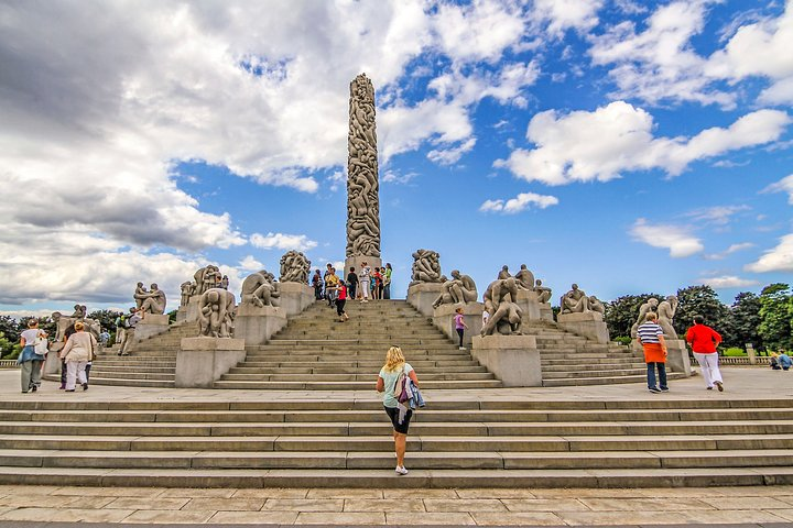 Visit the Instaworthy Spots of Oslo's Vigeland Park with a Local - Photo 1 of 5