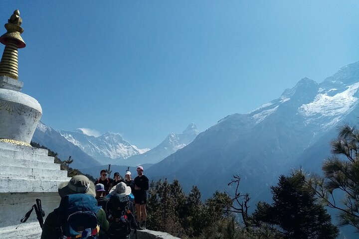 Way to Everest base camp