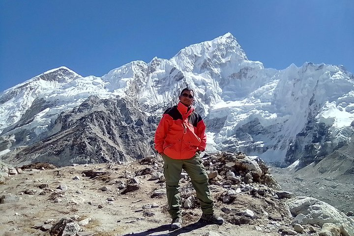 Guide milan at base camp