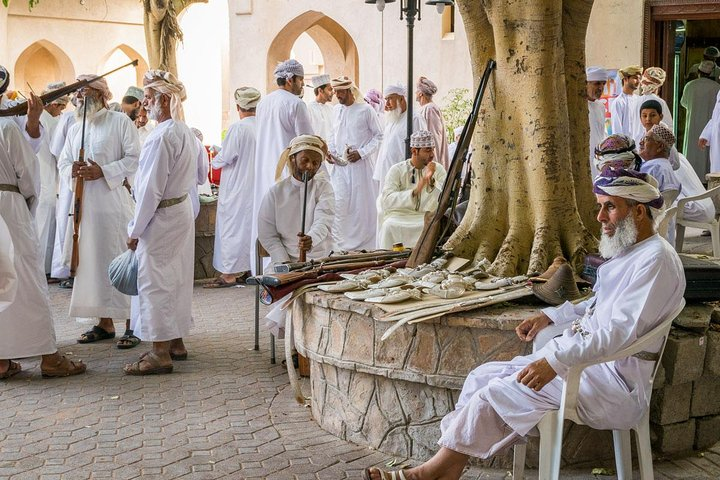 Oman day tours,Jabrin,Bahla,Nizwa