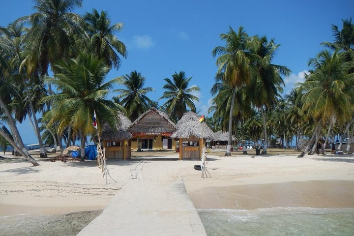 1- or 2-Night in Island Aroma Bungalow with Private Bathroom - Photo 1 of 7