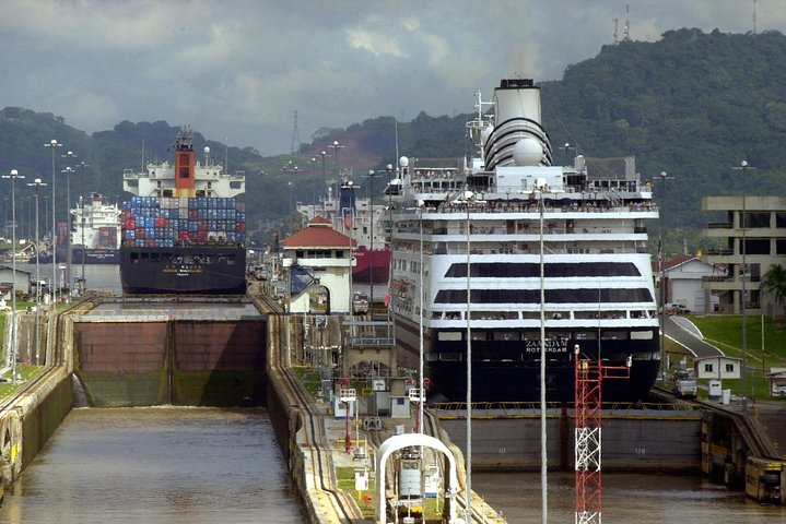 Miraflores Locks