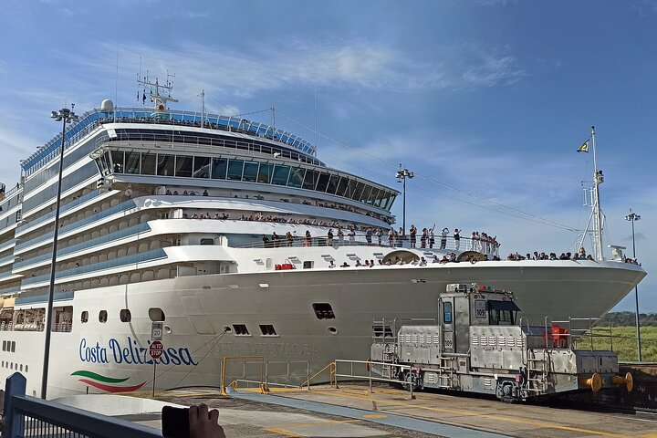 Costa Deliziosa Cruise from Miraflores Locks