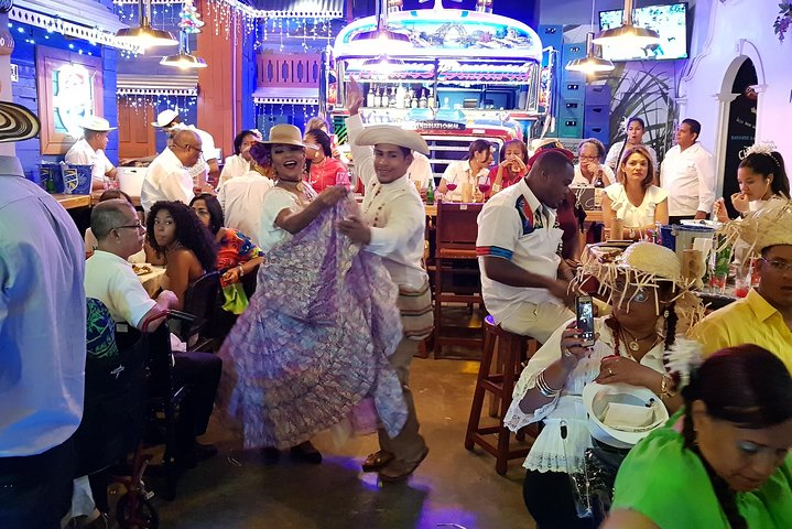 Panamanian Dinner and Folkloric Show Ticket with Pickup - Photo 1 of 14