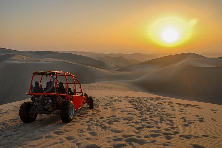 Buggy & Sandboarding in Paracas - Photo 1 of 4