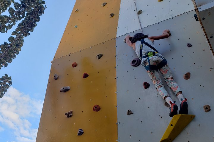 Climbing in Vertigo Sacred Valley