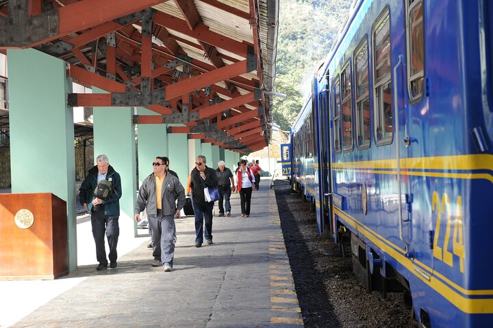 Cusco Private Transfer to Poroy Railway Station - Photo 1 of 6