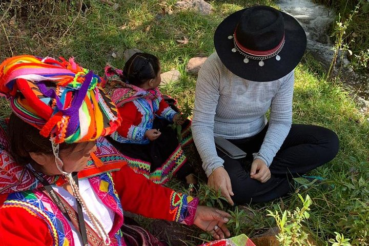 Experience the Magic of Andean Textiles: Weaving workshop - Cusco - Photo 1 of 25