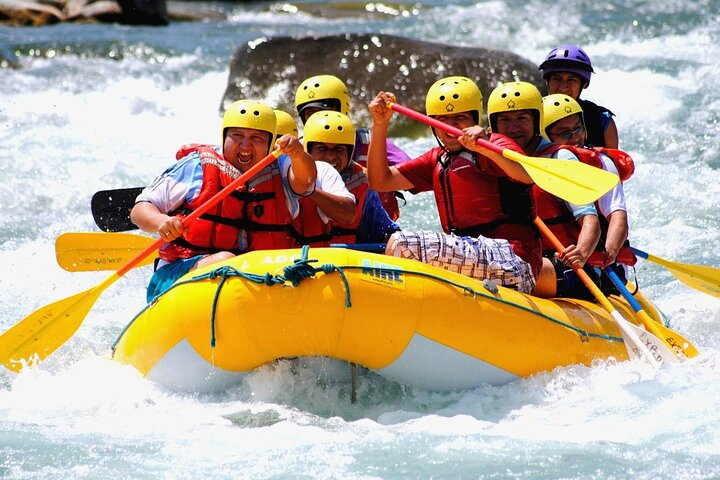 RAFTING – CANOTAJE ( PIÑIPAMPA – HUAMBUTIO) - Cusco - Photo 1 of 4