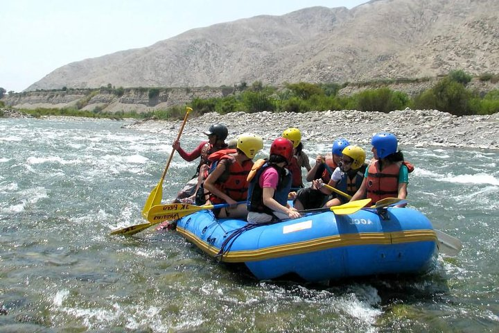 Rafting in Lunahuana - Photo 1 of 6