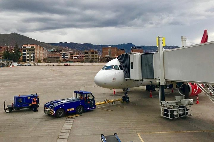 Transfer Cusco Airport to Hotel or Airbnb in Cusco