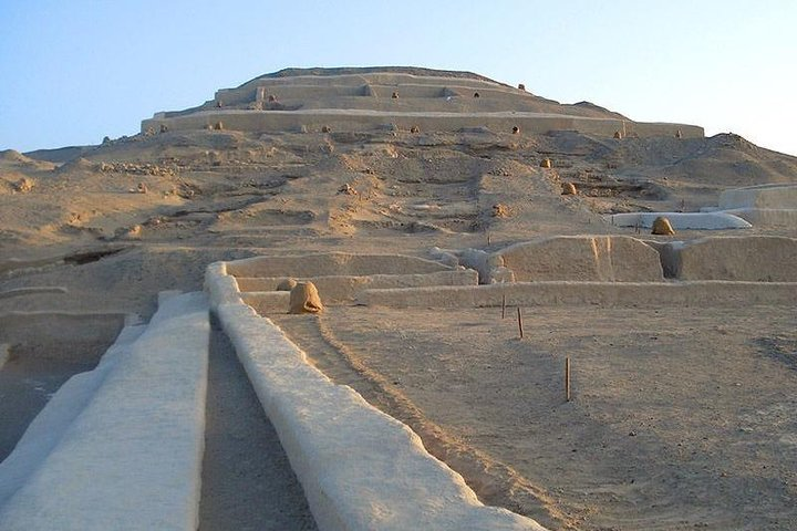 Vip Tours, A Special Day In Nazca: Cahuachi And Chauchilla - Photo 1 of 6