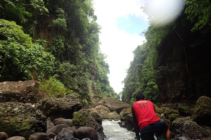 Amazing Pagsanjan Falls with Authentic filipino lunch Plus Transfers frm manila* - Photo 1 of 10