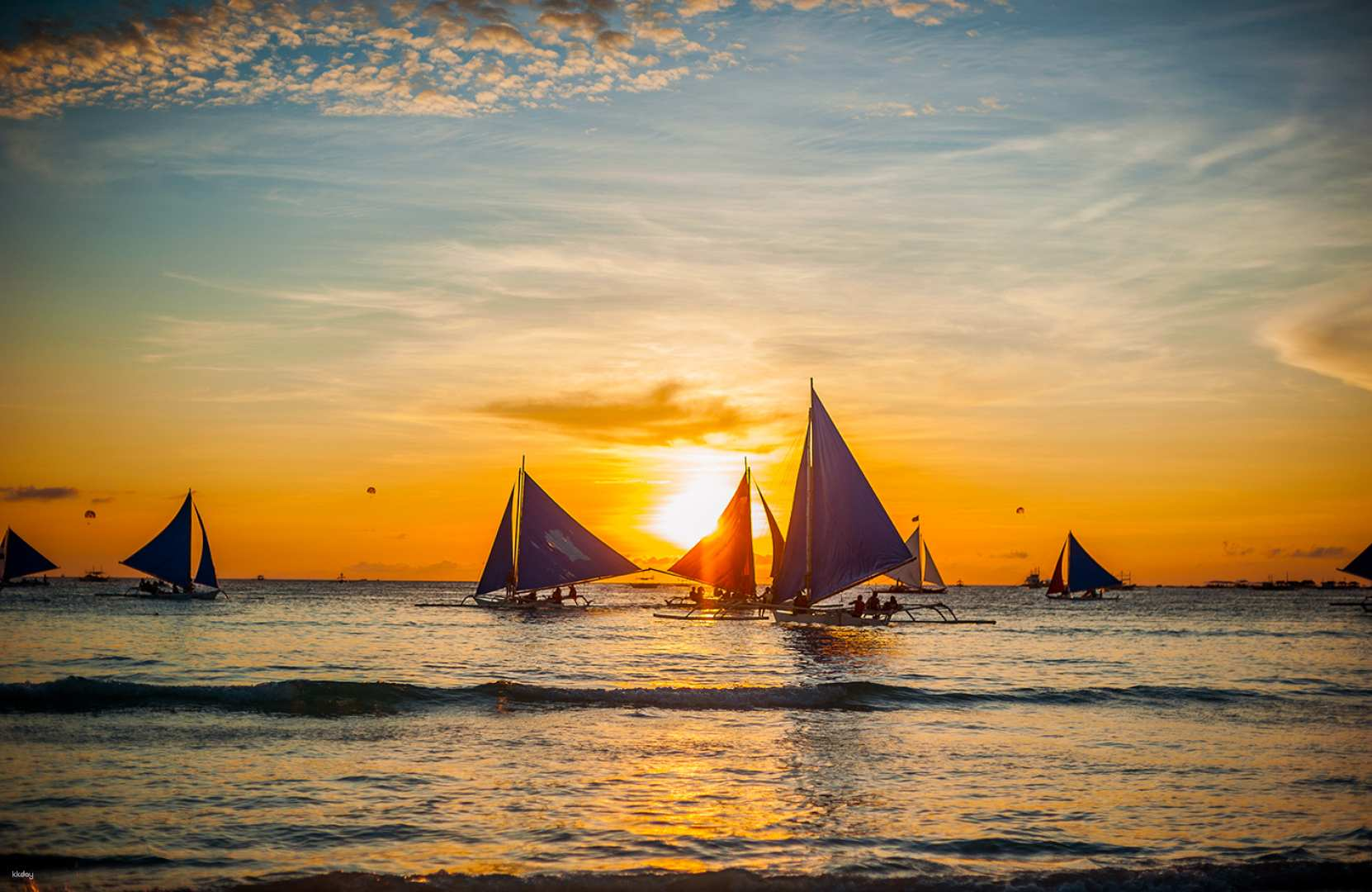 Boracay Island Paraw Sailing Day Tour | Philippines - Photo 1 of 9