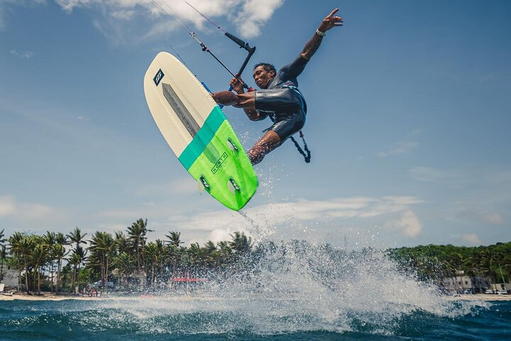 Boracay Kite Boarding Experience - Photo 1 of 3