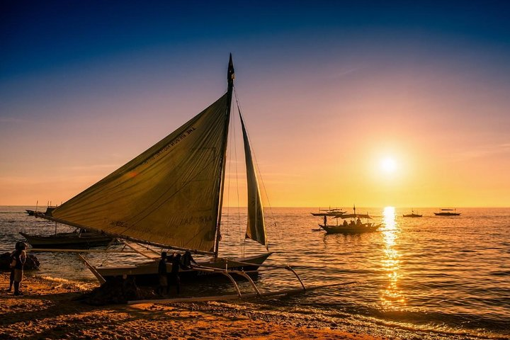 boracay - paraw sail