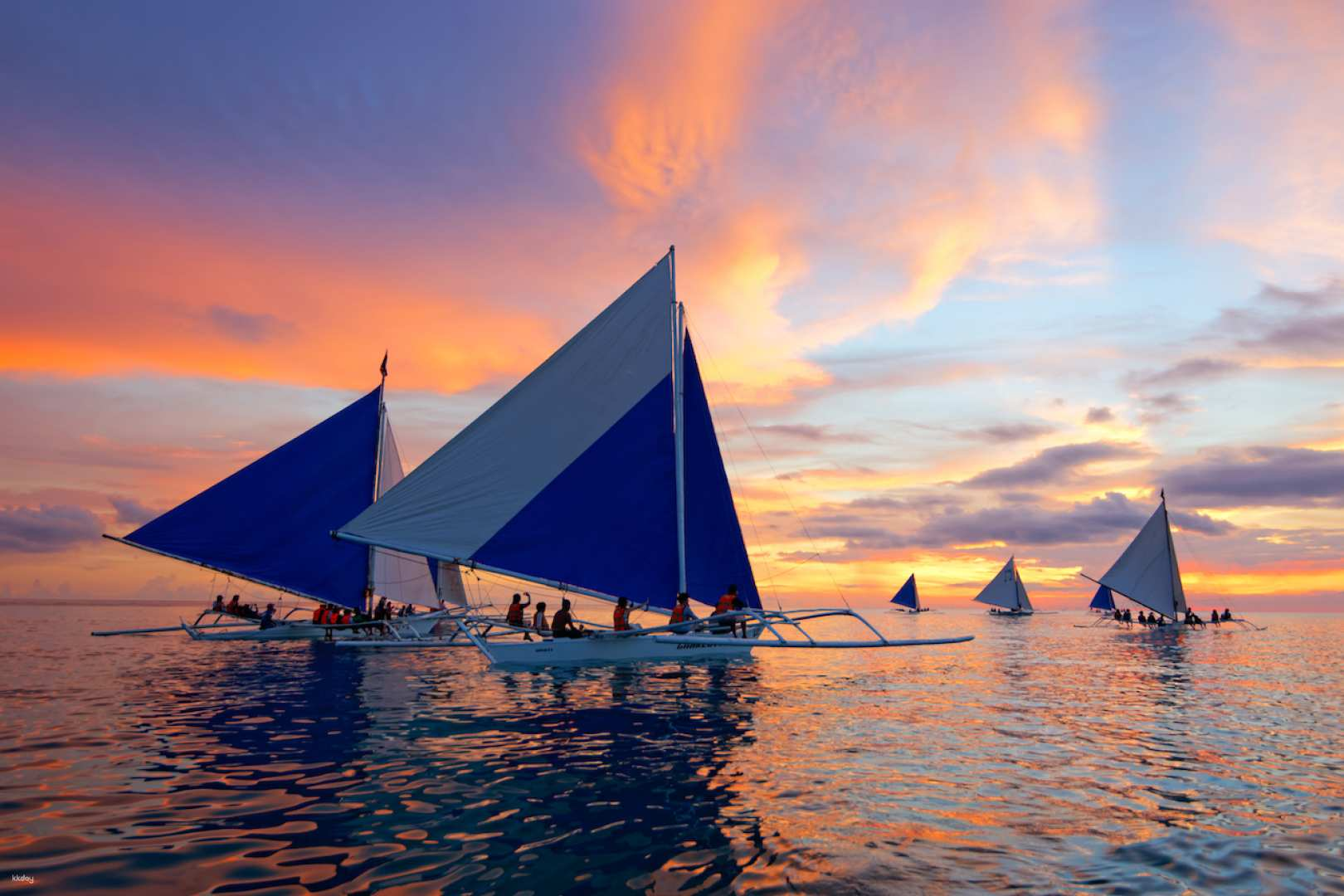 Boracay Private Tour: Budget Paraw Day or Sunset Sailing | Philippines - Photo 1 of 4