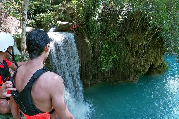 Ready to jump the 2nd level of Kawasan falls?