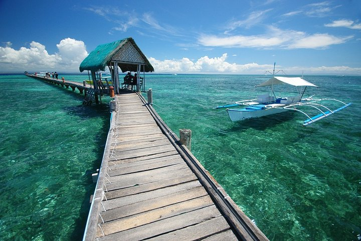 Island Hopping: Nalusuan, Hiltungan and Caohagan - Photo 1 of 12