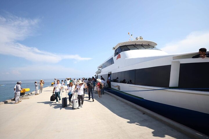 Siquijor Ferry from Dumaguete to Siquijor - Photo 1 of 6