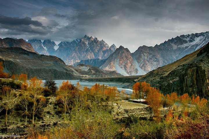 Passu Cones view from Gulmit