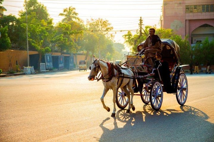 Half-Day Karachi Burns Road Private Victoria Ride with Dinner - Photo 1 of 9