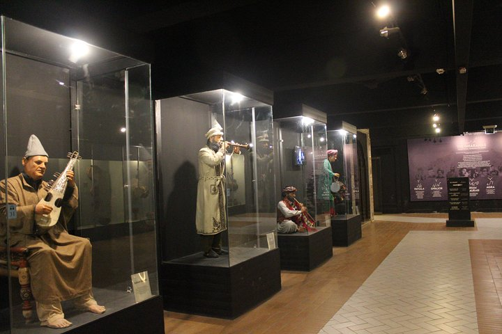 Heritage Museum, also known as Lok Virsa Museum is a museum administered and managed by Lok Virsa -National Institute of Folk & Traditional Heritage.It is a museum of history and culture in Islamabad