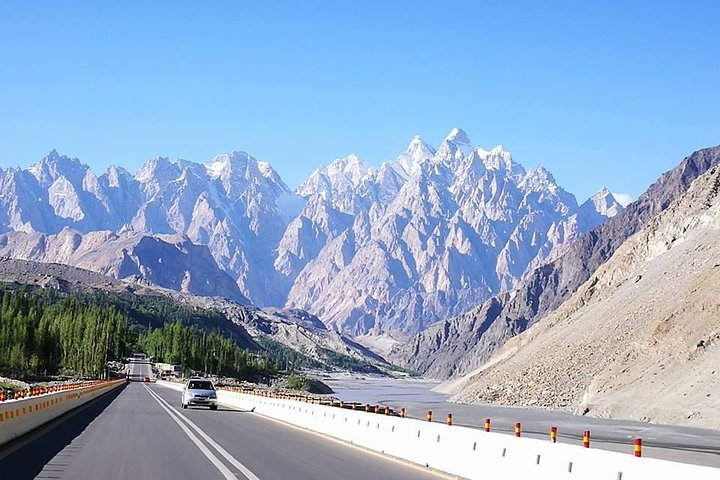 Karakorum Highway (Old Silk Route) Trip -12 Days - Photo 1 of 7