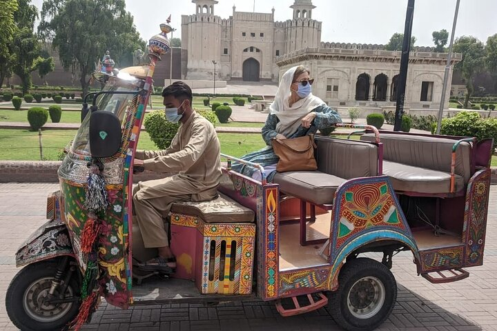 Lahore Half Day Private Tuk Tuk ( Trishaw ) Guided Tour  - Photo 1 of 25