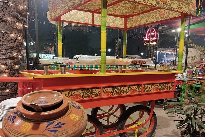 Lahore's Complete Night Food Tour: Local Culinary Experience - Photo 1 of 18