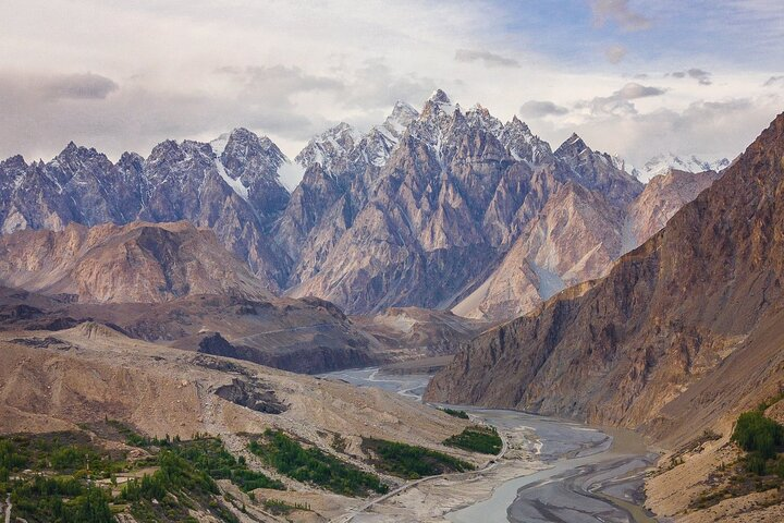 Passu Cones