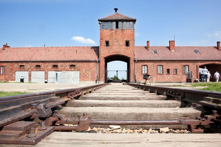 Auschwitz and Salt Mine 5-8 people in one day - Photo 1 of 2