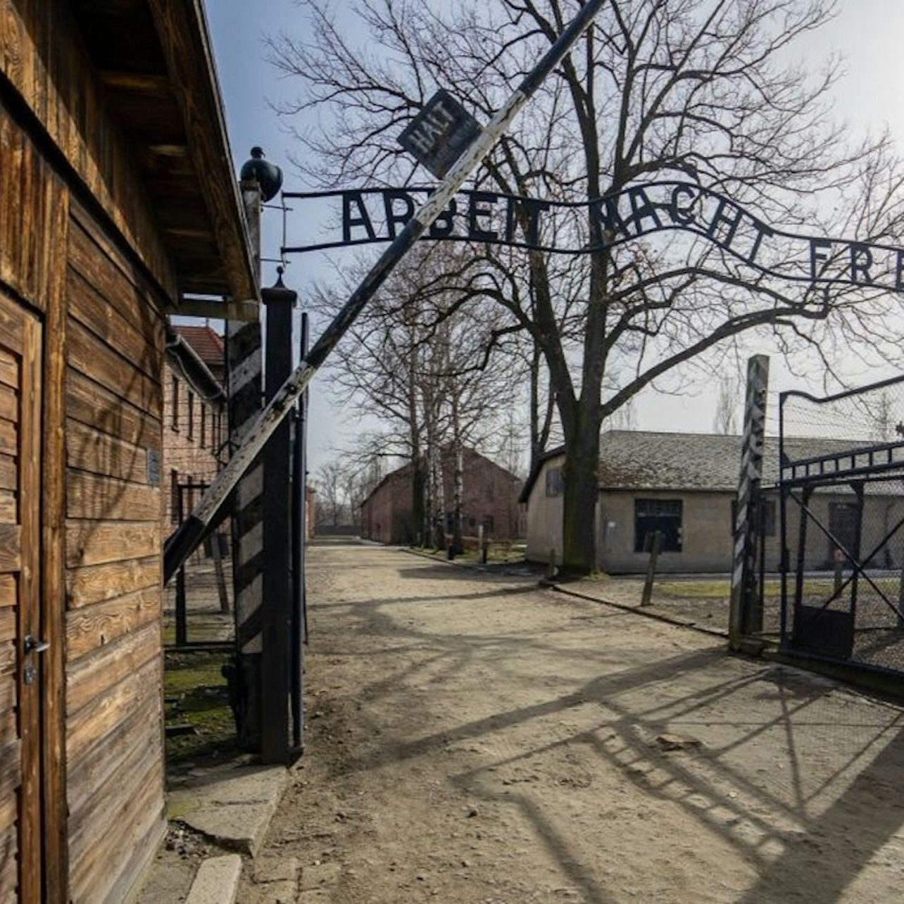 Auschwitz-Birkenau: Fast Track & Guided Tour - Photo 1 of 9