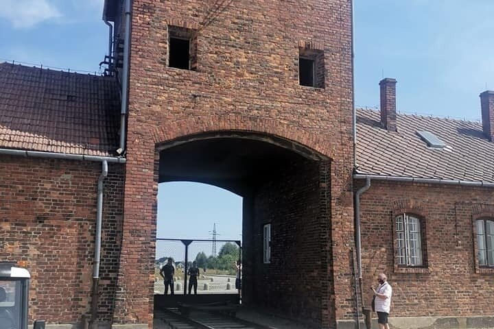 CV-Visit to the Auschwitz Camp in Italian with departure from Krakow - Photo 1 of 8