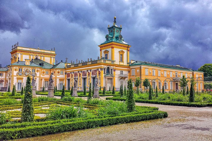 Discover Warsaw’s Gardens and Parks with a Local - Photo 1 of 6